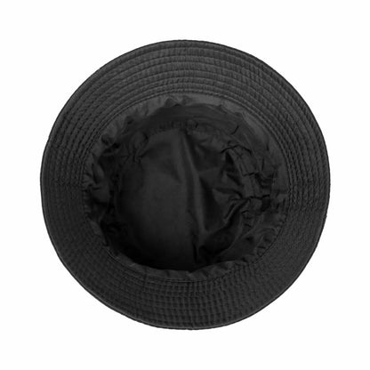 dark-cotton-fisherman-headwear-minimalist-horses-riding